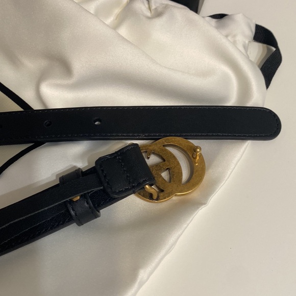 🎁Gift idea🎁 Gucci LEATHER BELT WITH DOUBLE G BUCKLE - Picture 5 of 9
